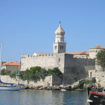 Julija Lejlighed Krk Town